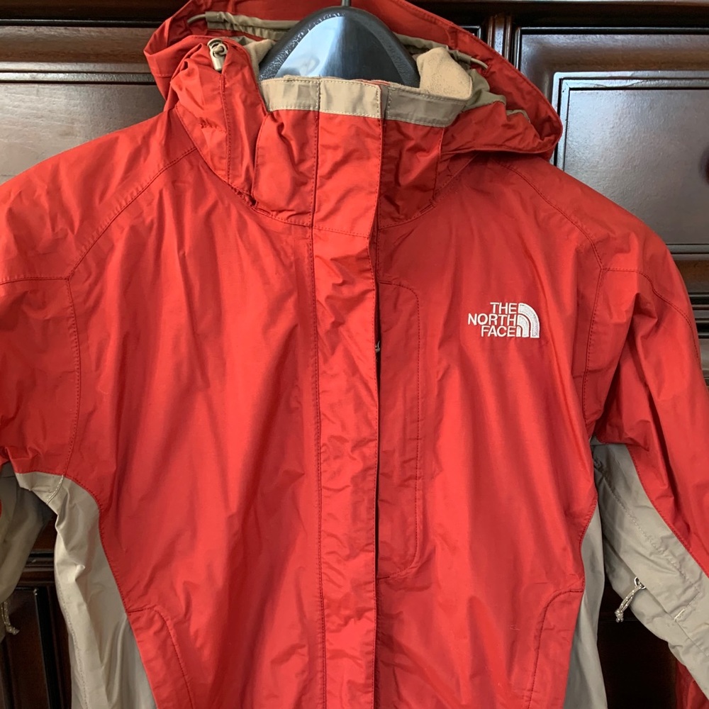 NorthFace Women’s Jacket with removable hood
